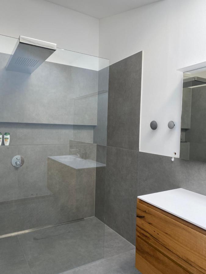 Moderne Ferienwohnung Stephanskirchen Extérieur photo
